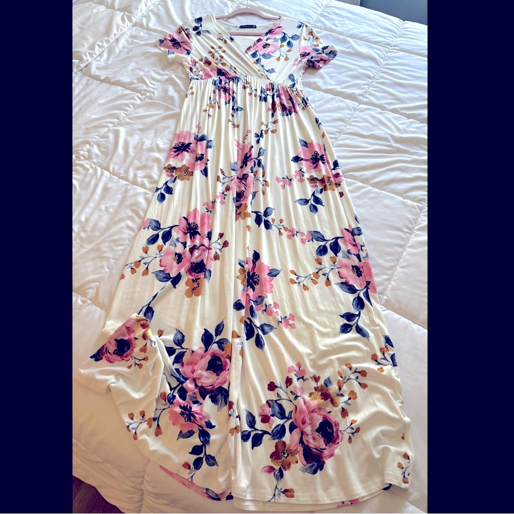 Maternity dress💕